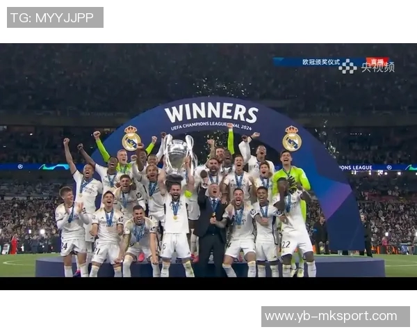 小曼奇尼坚定支持加斯佩里尼罗马有望获得欧冠资格与意杯冠军